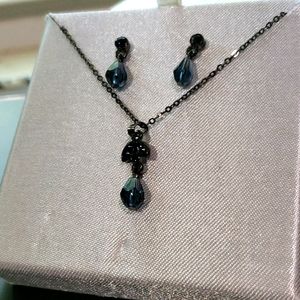 Dainty necklace and earring set